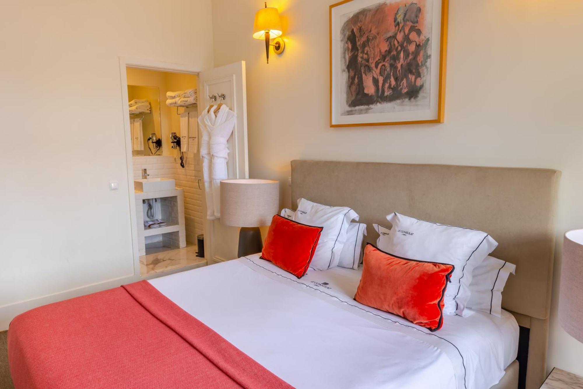 Le Consulat Hotel 4*